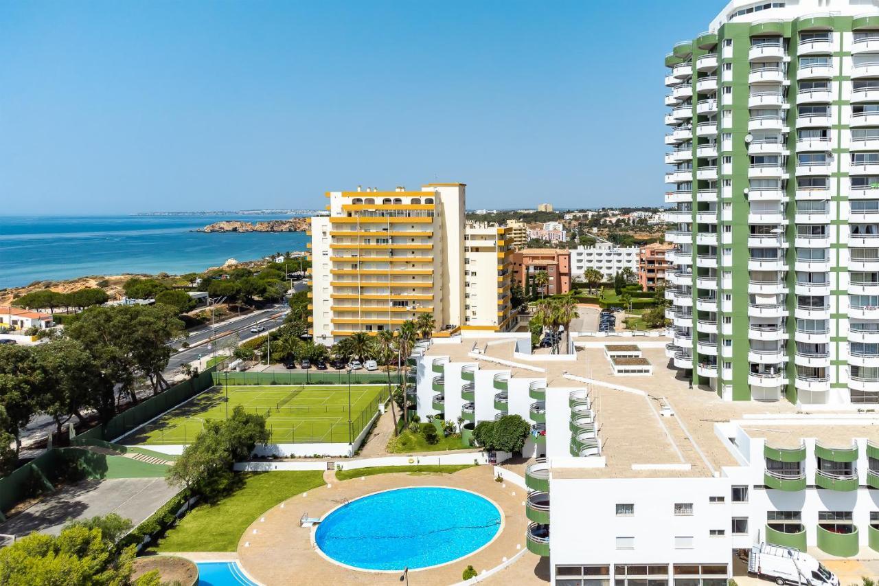 Charming Apartment W/ Pool & Balcony In Portimao By Lovelystay Εξωτερικό φωτογραφία